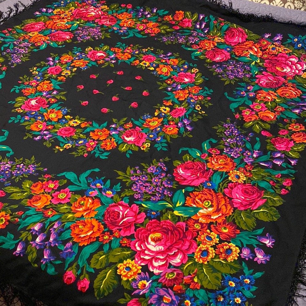 Gorgeous ethnic Eastern European patterned wool challis shawl